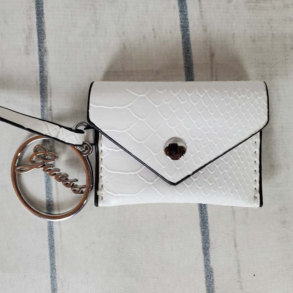 Guess White Micro Mini Change Purse Faux Reptile Round Silver Metal Logo